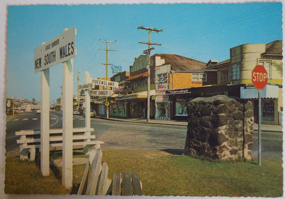 Postcard - Coolangatta, Q. Tweed Heads, N.S.W - Murray Views W84A - 1000x698.png