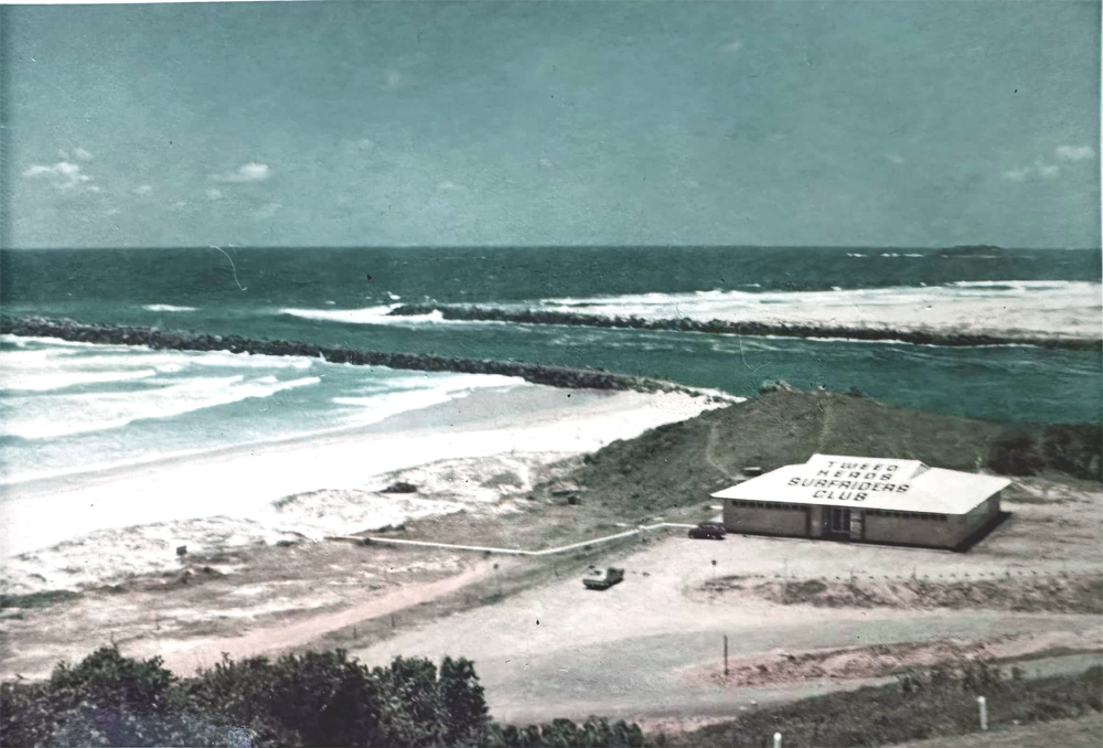 Photo - Duranbah Beach Tweed Heads - Source of Bill Bache - Early 1970s - 1000x678.png